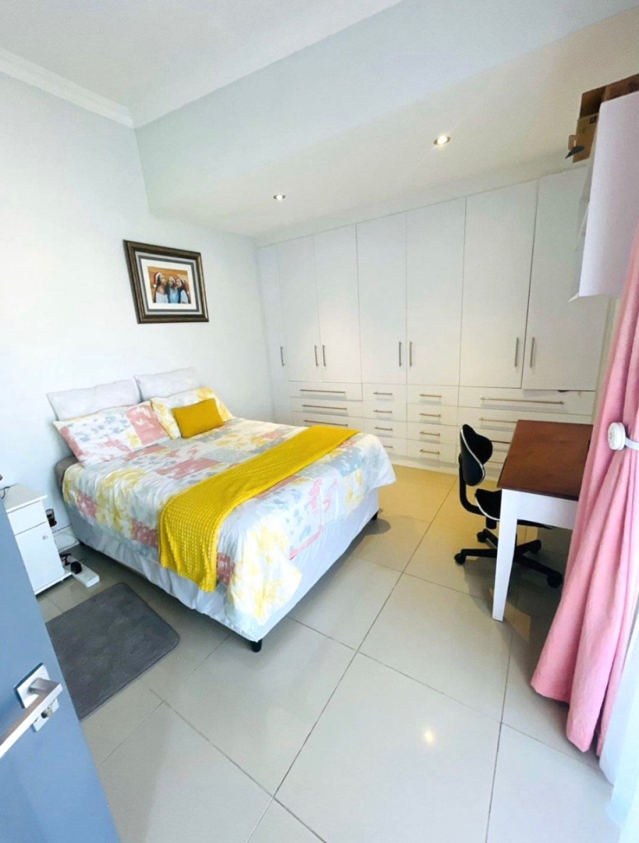 5 Bedroom Property for Sale in Gonubie Eastern Cape